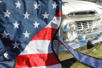 american-flag-auto-detroit-335
