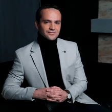 صورة كونستانتين فوروباييف